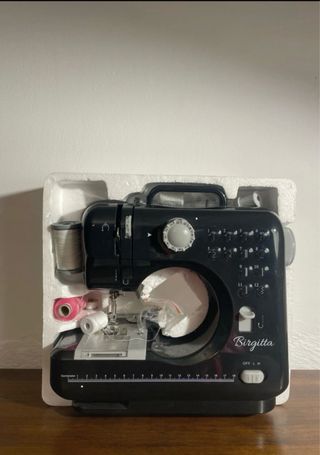 Máquina de coser Birgitta Standard
