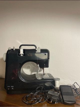 Máquina de coser Birgitta Standard