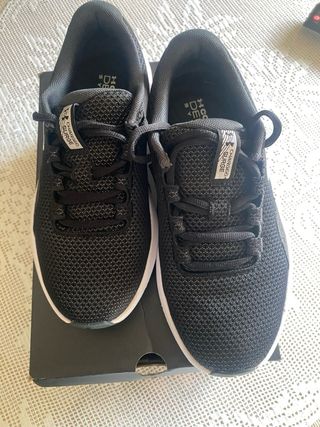 Zapatillas Under Armour Negras
