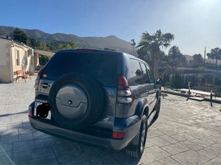 Toyota Land Cruiser 2004