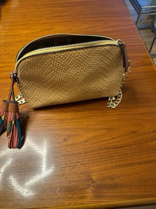 Bolso de rafia Parfois con flecos