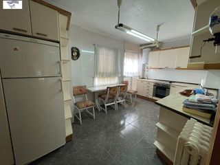 Piso en venta en Feria en Albacete