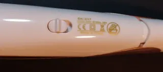 Piastra per capelli SURKER bianca e oro