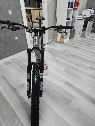 AMFLOW PL CARBON 800WH Talla L