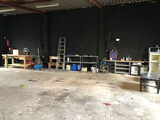 Nave industrial en venta en Ugena