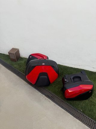 Ducati Multistrada v4 Pikes Peak Roja/Blanca