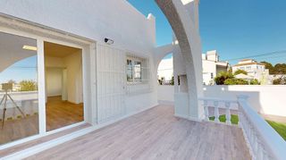 Casa pareada en venta en Campos de Golf - Villa Martin - Los Dolses en Orihuela