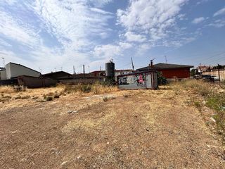 Solar en venta en Villa del Prado