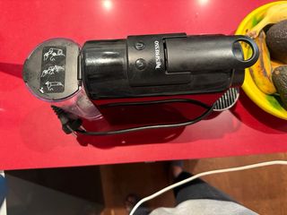 Cafetera Nespresso Negra