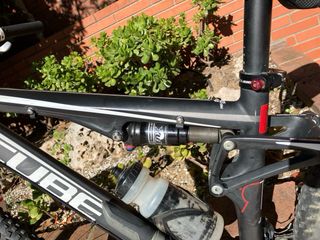 Bicicleta Cube AMS Carbono MTB 29