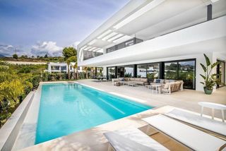Chalet en alquiler en Los Naranjos - Las Brisas en Marbella
