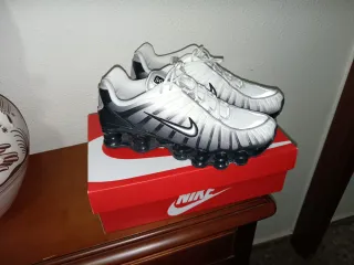 Nike Shox Nuevos Blancos y Negros