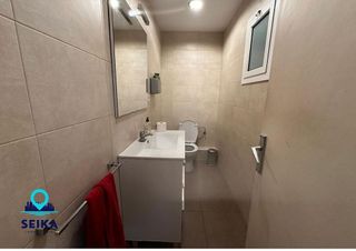 Local comercial en venta en Singuerlín - Can Franquesa - Les Oliveres en Santa Coloma de Gramanet