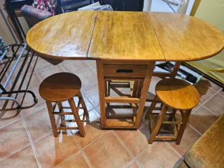 Mesa plegable con cajones con 2 taburete madera