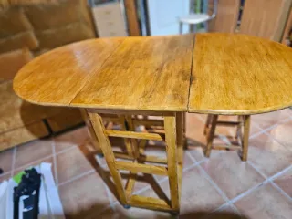 Mesa plegable con cajones con 2 taburete madera