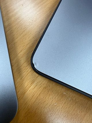 MacBook Pro 15 2016 2TB i7 16GB Radeon Pro 460