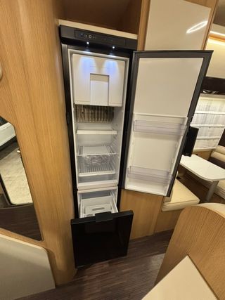 MC LOUIS GLAMYS 322 2023