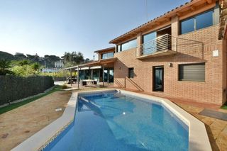 Chalet en venta en Arenys de Mar