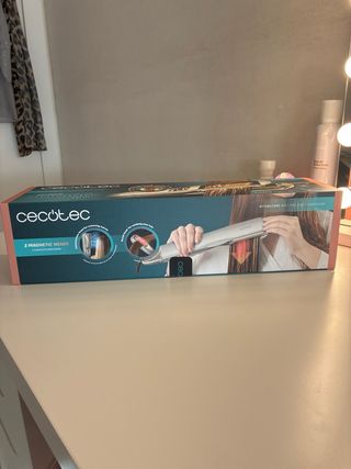 Plancha y secador Cecotec 106000 RPM 2 en 1