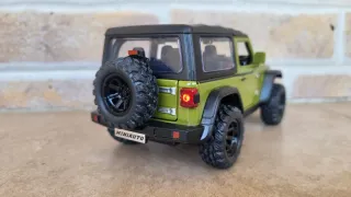 Jeep Wrangler Rubicon a escala