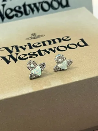 Pendientes Vivienne Westwood Corazón Opal