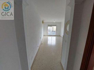 Piso en venta en La Granja-La Colina-Los Pastores en Algeciras