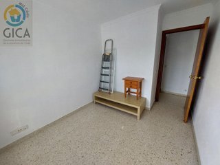 Piso en venta en La Granja-La Colina-Los Pastores en Algeciras