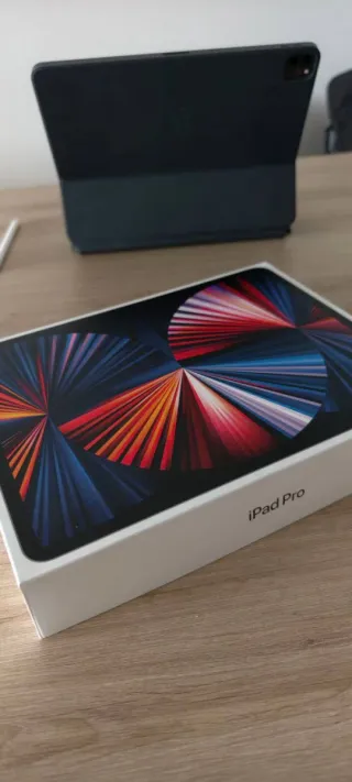 iPad Pro 12.9 M1 256gb+ Magic Keyboard Original