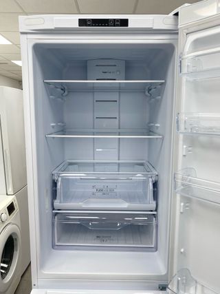 Frigorífico Indesit combi A++ 189x60  no frost