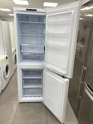 Frigorífico Indesit combi A++ 189x60  no frost