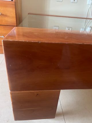 Mesa de centro madera cerezo con ruedas