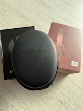 Auriculares Beats Studio Pro Marrón. NUEVOS