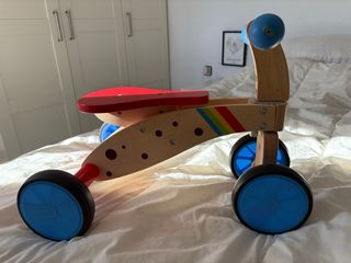 Triciclo de madera para niños