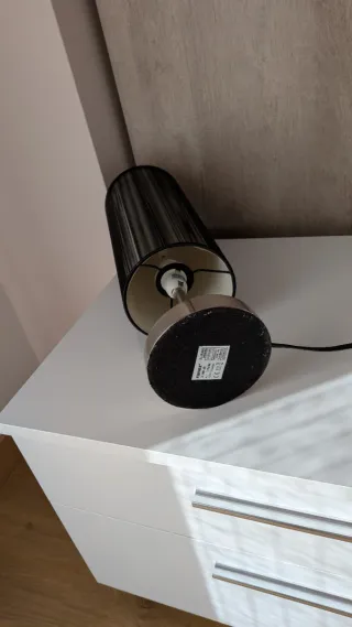 Lámpara de mesa moderna tela y metal