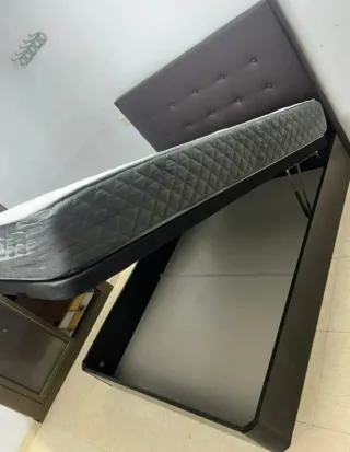 Canapés y colchones nuevos