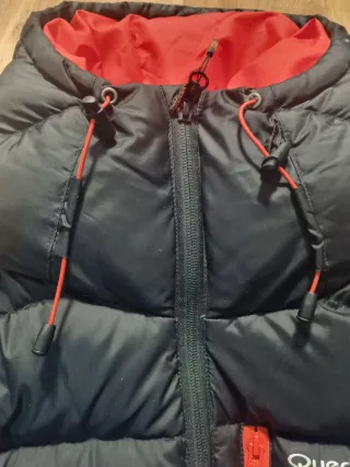 Abrigo plumas hombre ,Quechua 700 cuins.Bionnassay