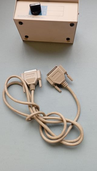 Manhattan Data Transfer Switch + 1 Cavo