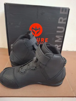 Botas Moto ARMURE Negras Poco Uso N42