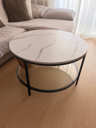 Mesa de centro redonda efecto mármol