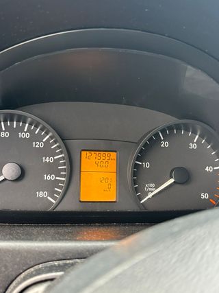 Mercedes-Benz Sprinter 2012