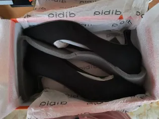 Zapatos de tacón negros
