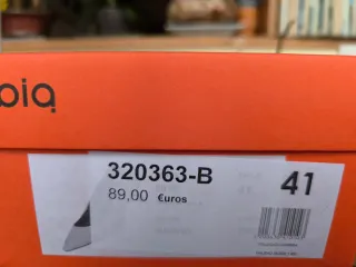 Zapatos de tacón negros