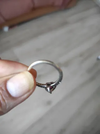 Anillo Pandora Corazón Rosa fuerte. Es talla 52.