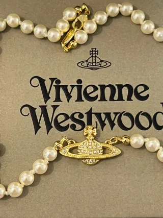 Collar Vivienne Westwood perlas y oro