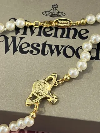 Collar Vivienne Westwood perlas y oro