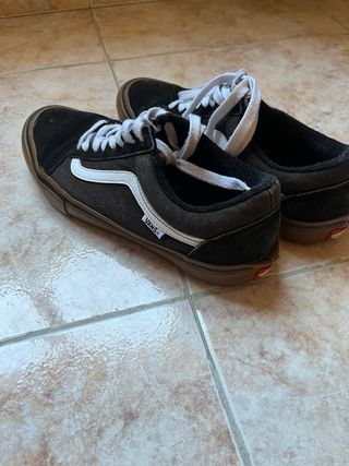Zapatillas Vans Old Skool Negras Marrones