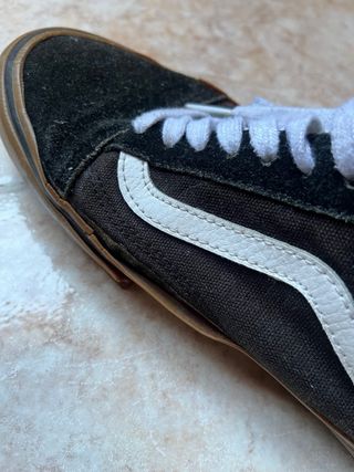 Zapatillas Vans Old Skool Negras Marrones