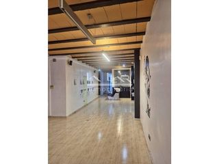 Local comercial en venta en Santa Clara-Caputxins-Hospital en Vic