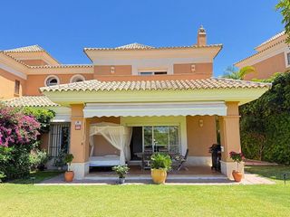 Casa pareada en alquiler en Los Monteros - Bahía de Marbella en Marbella