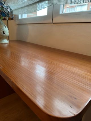 Escritorio madera y mesita 3 cajones